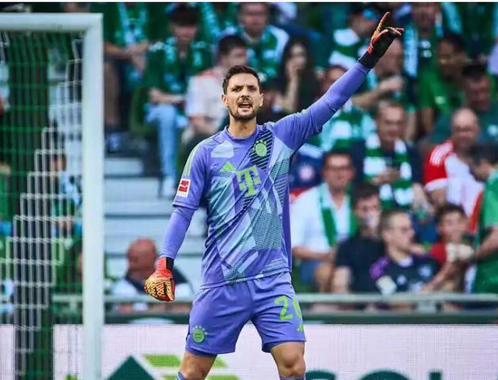 拜仁门将乌尔赖希时隔539天复出迎战勒沃库森