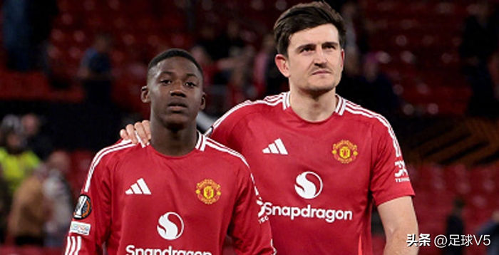 曼联官宣梅努5年续约周薪12万 马奎尔降薪留队稳