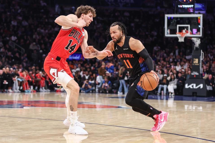 尼克斯40分狂胜锁定东部第三