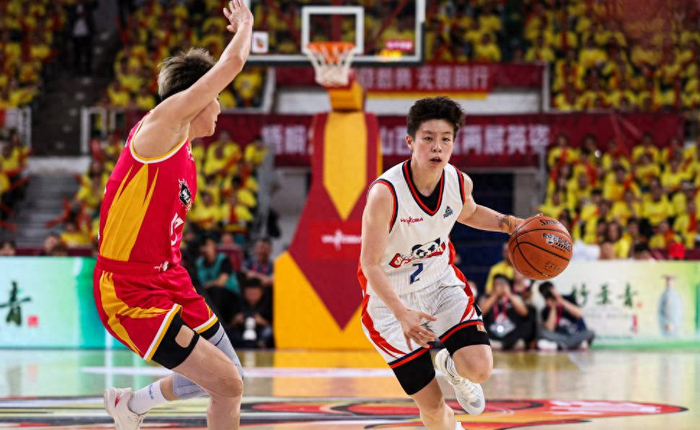 山西女篮主场绝杀四川队 张茹压哨球助球队扳平