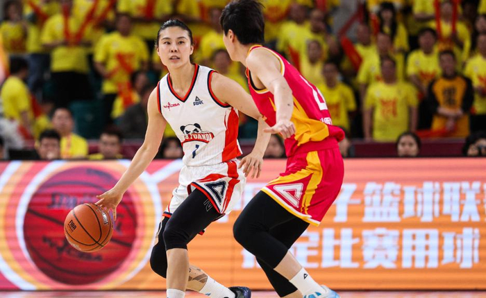 山西女篮主场绝杀四川队 张茹压哨球助球队扳平