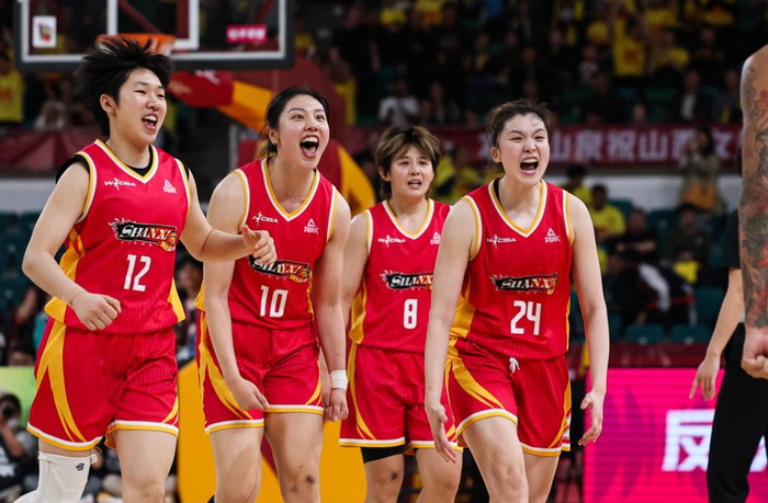 山西女篮主场绝杀四川队 张茹压哨球助球队扳平